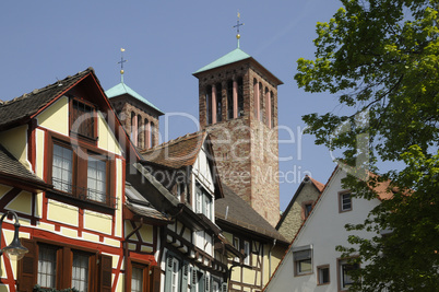 Häuser und Kirche St. Georg in Bensheim