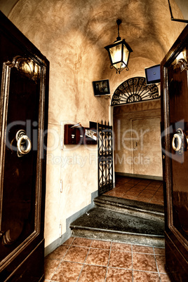 Home Interior, Florence