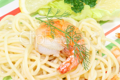 Spaghetti mit Garnelen