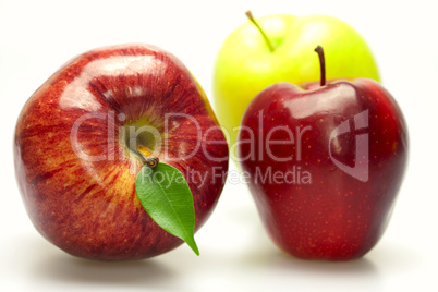 red apples