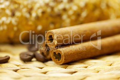 cinnamon sticks