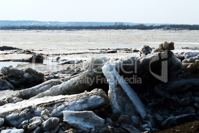 Spring thawing of ice on the river