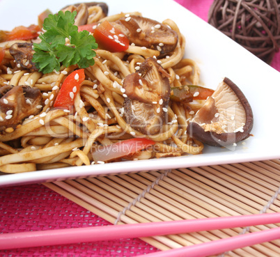 Asiatisch Asiatisch