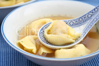 Tortellinisuppe