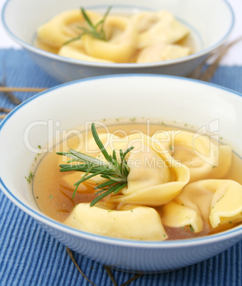 Tortellinisuppe