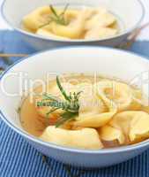 Tortellinisuppe