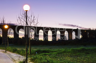 Evora aqueduct by night