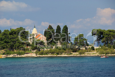 Brac Supetar Mausoleum 02