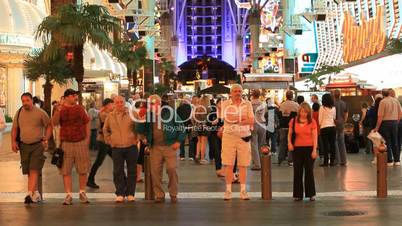 Las Vegas night downtown crowd P HD 6872