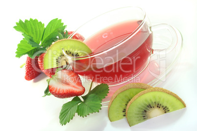 Erdbeer-Kiwi-Tee