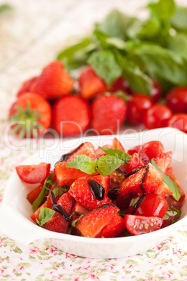 Strawberry tomato salad