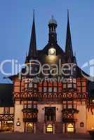 Rathaus Wernigerode zur blauen Stunde