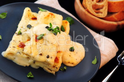 Cannelloni pasta