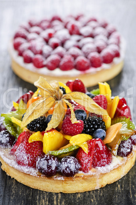 Fruit and berry tarts