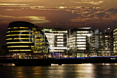 London city hall at night