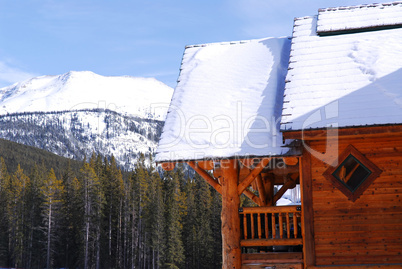 Log mountain cabin