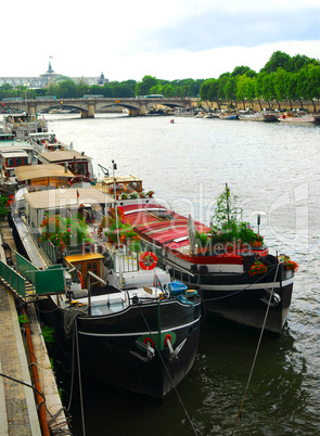 Houseboats in Paris