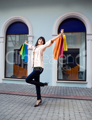 beauty woman with shopping bag