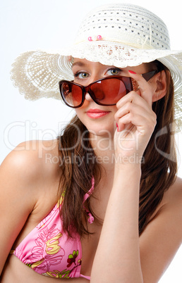 woman in sunglasses in hat