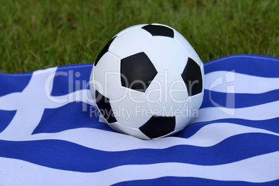 Flagge Griechenlands mit Fußball