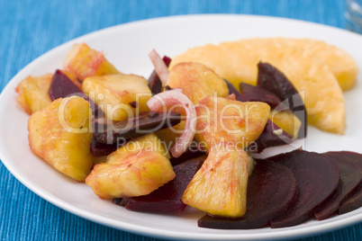 Rote Beete Ananas Salat - Beetroot Pineapple Salad