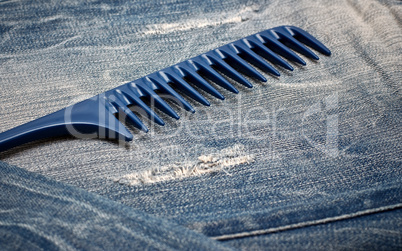 Comb on the jeans