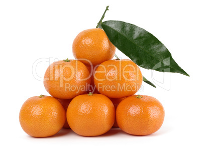 Heap of ripe mandarins