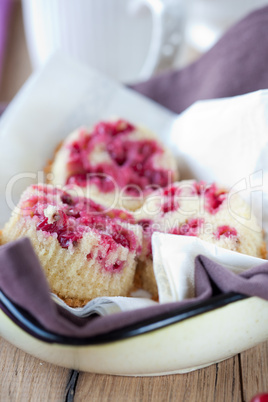 Red currant cupcakes