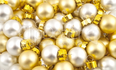 Full pack of opaque christmas balls