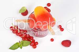 Früchte mit Eis