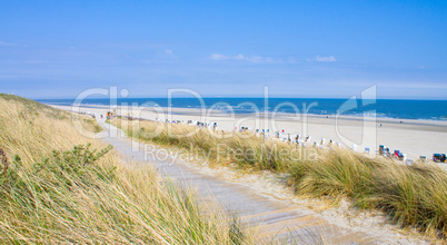 Idyllischer Tag an der Nordsee im Sommer