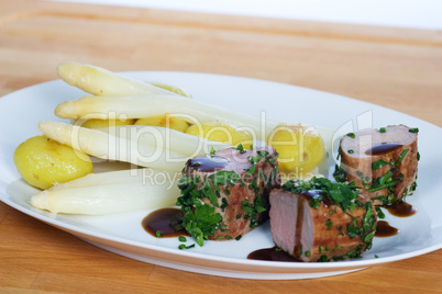 Schweinefilet mit Spargel