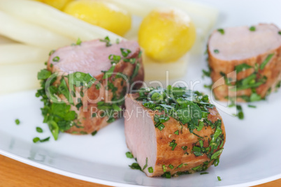 Schweinefleisch mit Kartoffeln