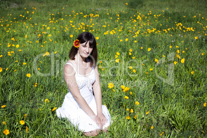 Girl posing in the middle of nature