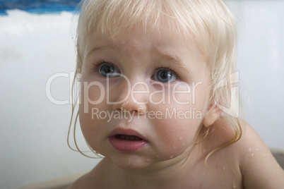 baby portrait in bath