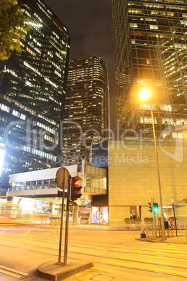 Straße in Hongkong bei Nacht