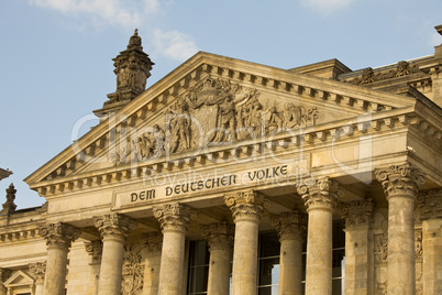 Reichstag an einem sonnigen Tag