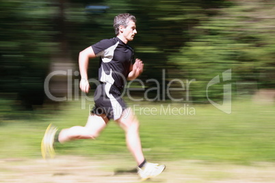 Jogger im Wald