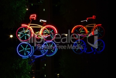 Beleuchtete Fahrräder Berliner Nacht