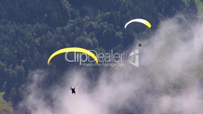 (two 2 paraglider over austrian zillertal 02