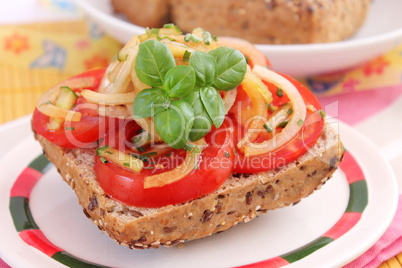 tomatenbrötchen (Y.Bogdanski)