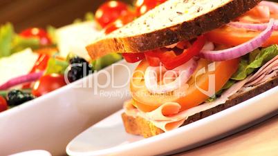 Salate und Sandwiches