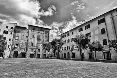 Piazza della Pera, Pisa