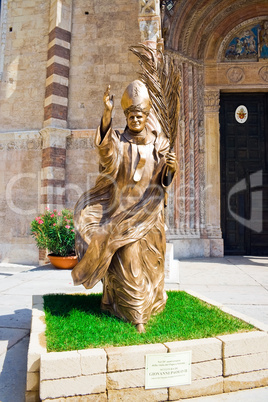 The statue of Pope