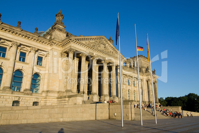 Reichstag von links