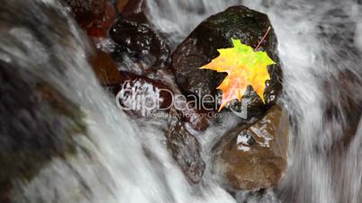 kleiner Wasserfall