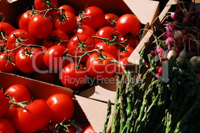 cherry tomatoes and asparagus