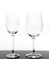 zwei Weingläser/ two wine glasses