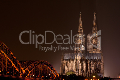 Kölner Dom bei Nacht