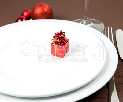 red christmas place setting/ red christmas place setting